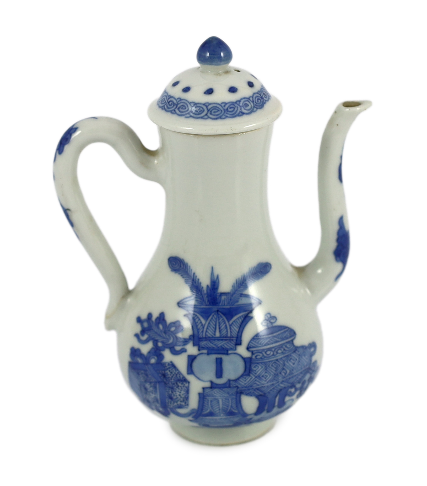 A Chinese blue and white wine ewer and cover, Kangxi period